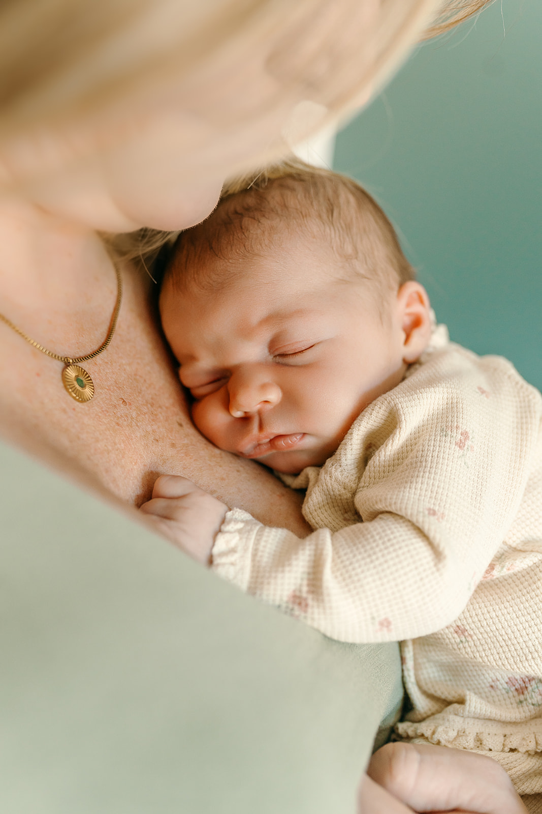 A woman holding a baby - Dublin Newborn Photographer - Vanessa Montano Photography