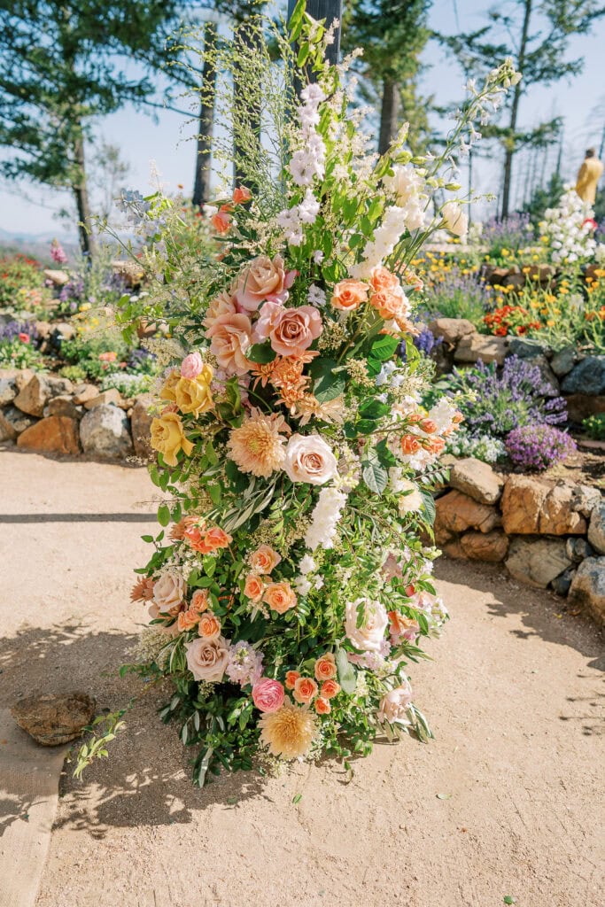 Lush floral arrangements and centerpieces at Livermore wedding venue by Vanessa Montano